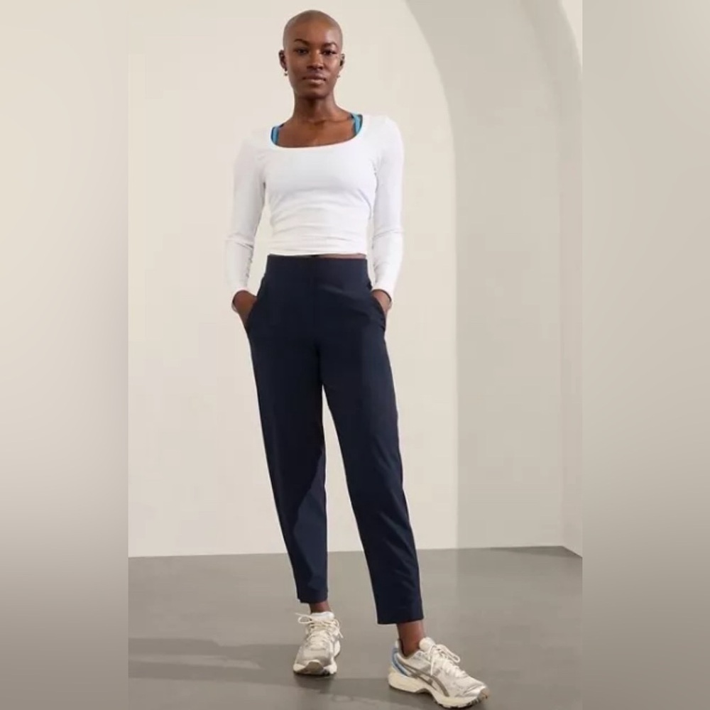 NWT Athleta Brooklyn Ankle Navy Pants size 12/T